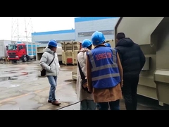 Kunden aus Vietnam besuchen die Fabrik, um den Vakuumsupplungsträger zu testen